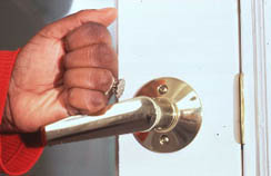 点击图片可在新窗口打开 door handle