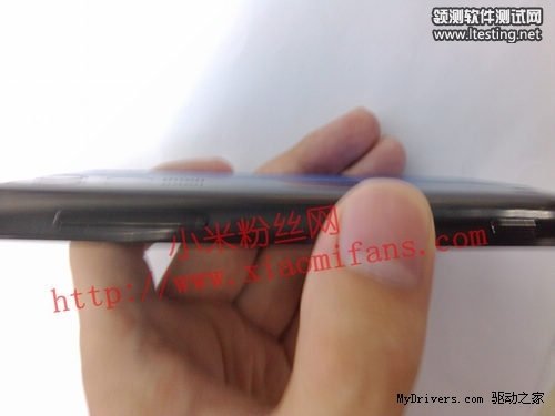 小米2代真机曝光:配4.6寸HD屏?