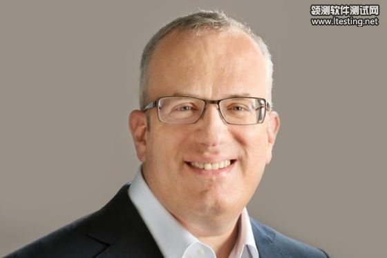 由于曾支持反同性婚姻，Mozilla CEO布伦丹·艾克(Brendan Eich)被迫辞职